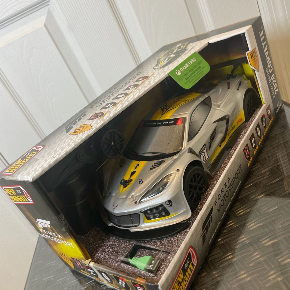 2020 Corvette RadioControl Car C8-RC USB Forza Motorsport Racing Collectible - Picture 16 of 16